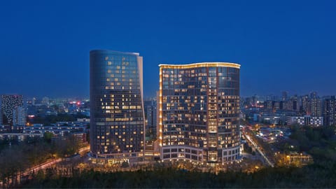Facade/entrance, Bird's eye view