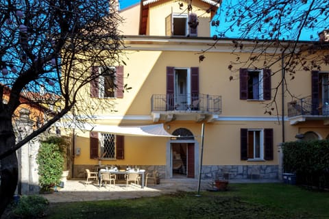 Property building, Garden