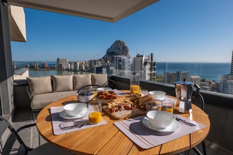 Balcony/Terrace, Dining area, Lake view, Sea view