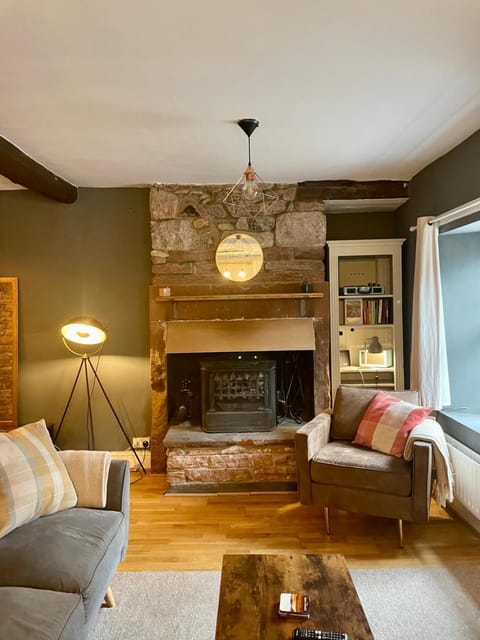 Charming 3 bedrooms Cottage in Tirril House in England