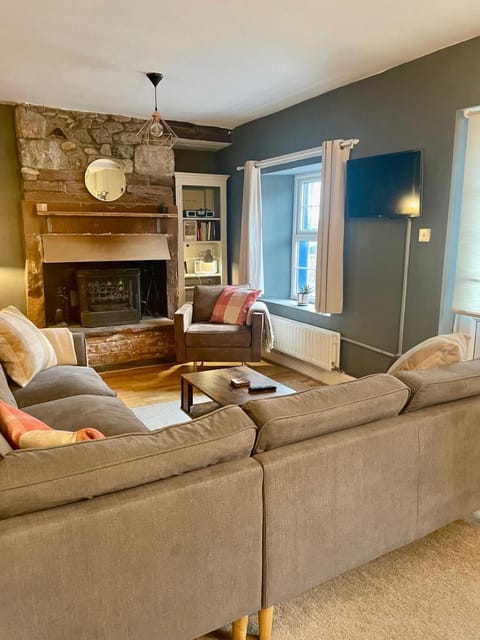 Charming 3 bedrooms Cottage in Tirril House in England