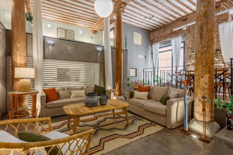 Historic Loft for 7 in Heart of Madrid Apartment in Centro