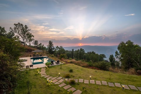 Spring, Day, Natural landscape, Children play ground, Children play ground, View (from property/room), Mountain view, Swimming pool, Sunrise, Sunset