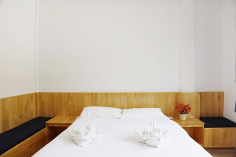 Ibiza Beach Club Koh Tao Hotel in Ko Tao