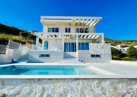 View (from property/room), Mountain view, Swimming pool