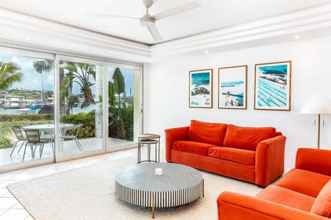 Living room, Sea view