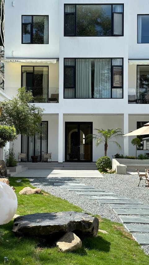 Garden, Garden view
