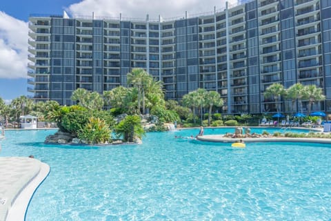 Property building, People, People, People, Natural landscape, Guests, Guests, Guests, Pool view, Area and facilities, Swimming pool, children, children, children, young children, young children, young children, older children, older children, older children, group of guests, group of guests, group of guests, Family, Family, Family, sunbed