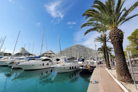 Lovely studio in Marina Baie des Anges Apartment in Villeneuve-Loubet