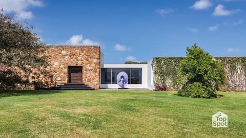 Property building, Spring, Day, Garden, Garden view