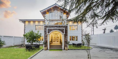 Property building, Garden, Garden view