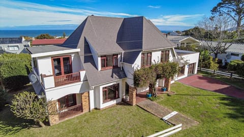 Hephzibah Home House in Hermanus