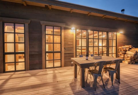 Baitshop Cabin Cabin in Jackson