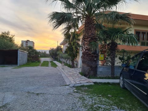 Neighbourhood, Sunset