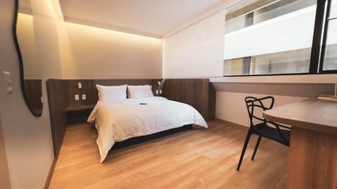 Bed, Photo of the whole room