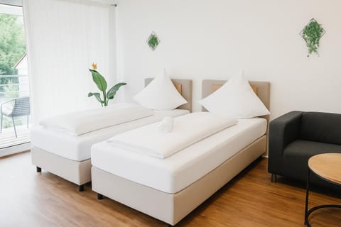 Bed, Living room, Photo of the whole room, Bedroom