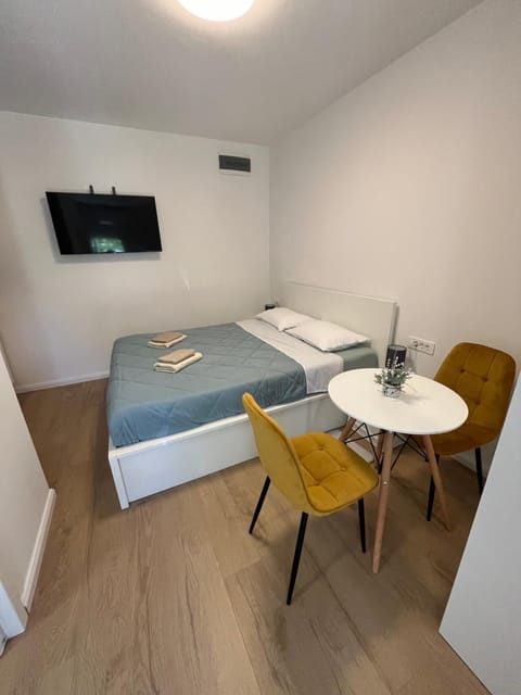 Green oasis for Two, 30 meters from sea Apartment in Zadar