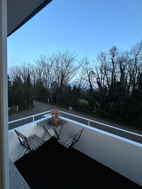 Property building, View (from property/room), Balcony/Terrace