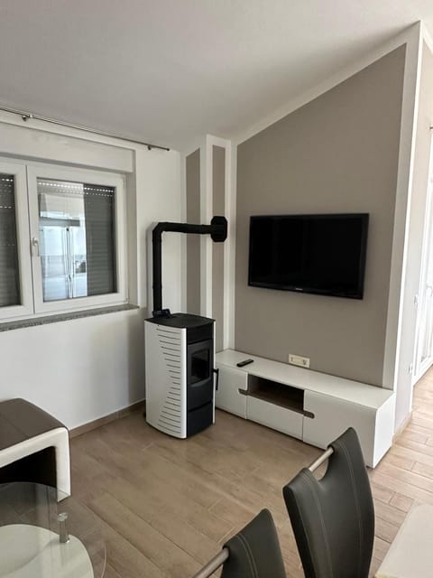 Communal lounge/ TV room, TV and multimedia, Evening entertainment, oven