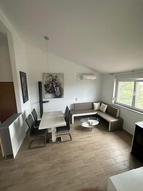 Restaurant/places to eat, Breakfast