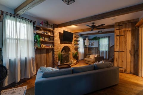 BRAND NEW Nashville Dream Hot Tub Arcade More House in Nashville