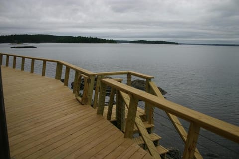 Everett Cottage at Indian Point in Bar Harbor House in Trenton