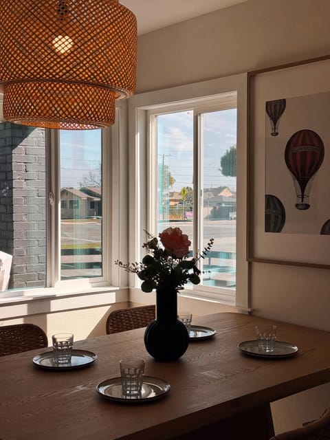 Cozy Private Room A in S Central LA Vacation rental in Compton