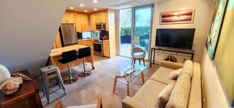 Kitchen or kitchenette, Living room, Dining area