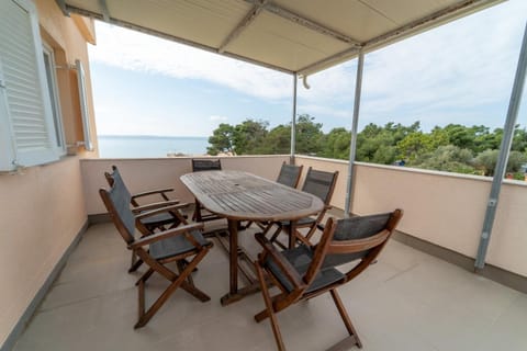 Balcony/Terrace, children, Family