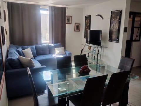 Living room, Dining area