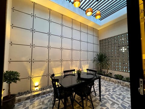 Balcony/Terrace, Dining area