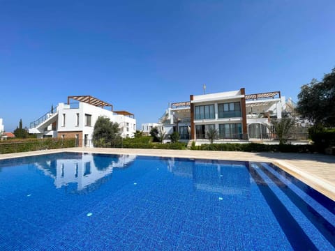Property building, Pool view, Swimming pool