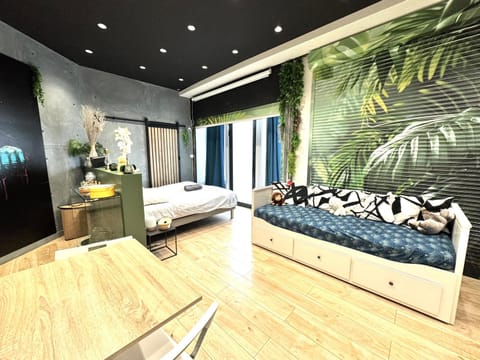 Photo of the whole room