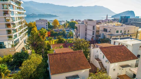 Facade/entrance, Day, Bird's eye view, Autumn, On site, City view, Landmark view, Mountain view, Sea view