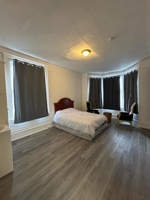 SF Travelers Inn Hostel in San Francisco