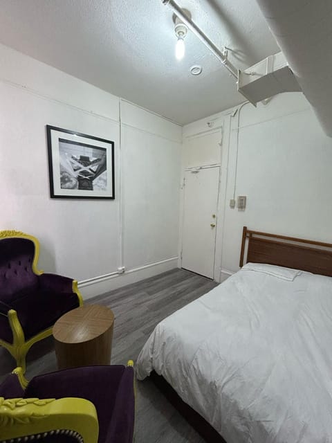 SF Travelers Inn Hostel in San Francisco