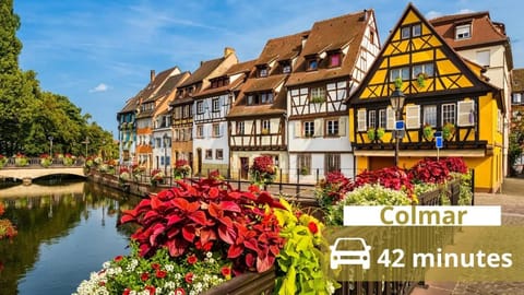 Nearby landmark, Natural landscape