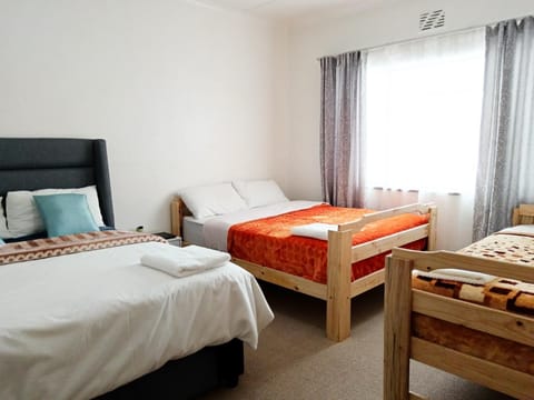 Twinex Accommodation Parow Bed and Breakfast in Cape Town