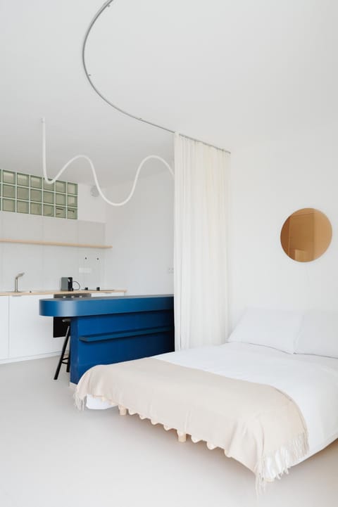 Lounge or bar, kitchen