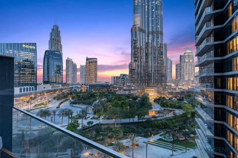 Property building, Day, Neighbourhood, Bird's eye view, City view, Street view, Location