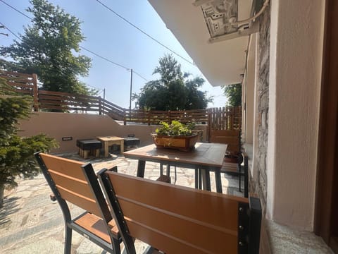 Patio, View (from property/room), Dining area