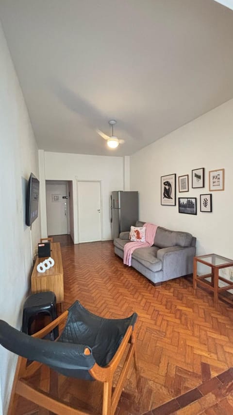 Communal lounge/ TV room, Living room, Seating area
