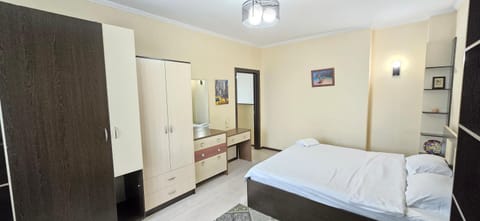 Bed, Photo of the whole room, Bedroom, towels, wardrobe