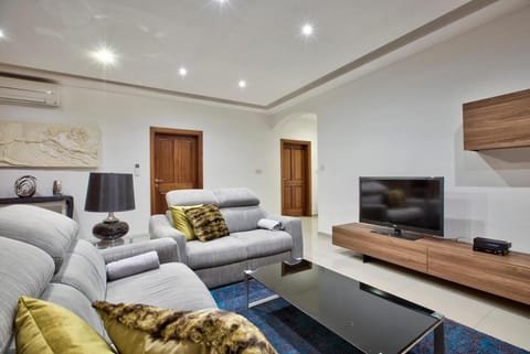 Modern 200sqm 4 bedroom Apartment with side sea view Sleeps 11 Apartment in Sliema