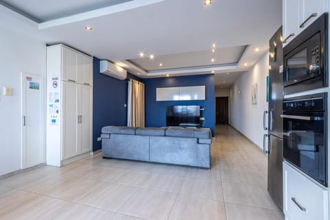 Living room, kitchen