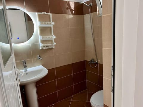 Guesthouse SeLu Bed and Breakfast in Ksamil