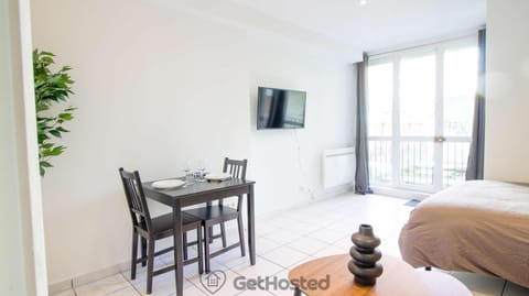 La Villette - Charming flat in Pantin - GetHosted Apartment in Pantin