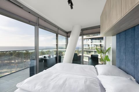 Bed, Natural landscape, View (from property/room), Balcony/Terrace, Photo of the whole room, Bedroom