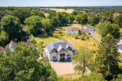 Neighbourhood, Natural landscape, Bird's eye view, Landmark view