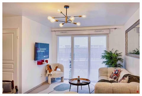 Élégant Duplex terrasse et parking Apartment in Noisy-le-Grand